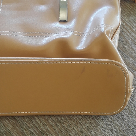 Tan Hobo Purse - Picture 4 of 5